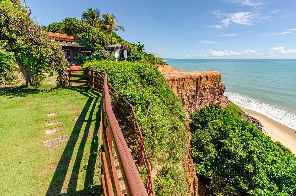 Ponta Do Madeiro Hotel