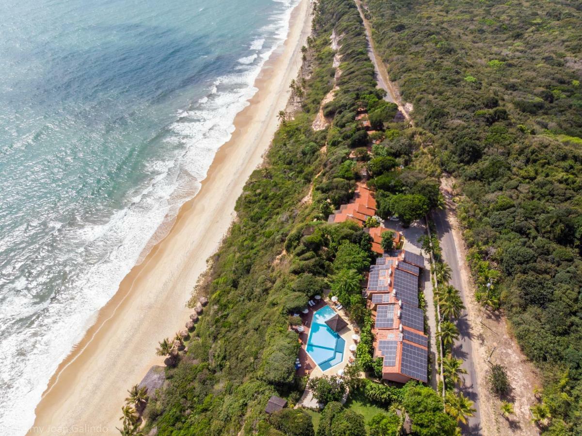 Ponta Do Madeiro Hotel 4*